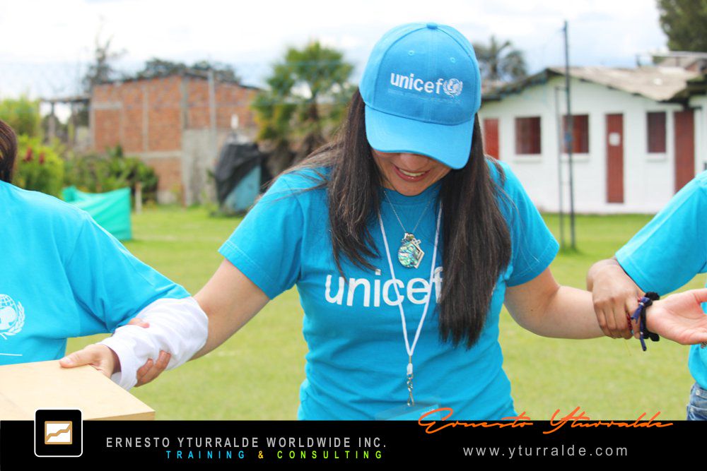 Talleres experienciales de cuerdas con Ernesto Yturralde Worldwide Inc., fortaleciendo trabajo colaborativo y alto desempeño en equipos corporativos LATAM